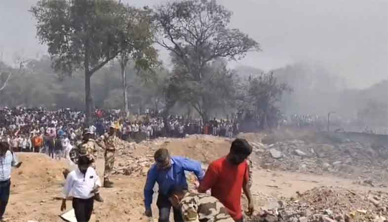 एअर इन्डियाको विमान दुर्घटनामा २४१ जना निधन, एकमात्र जीवित