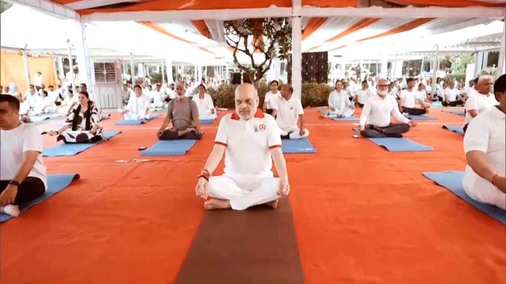 योग दिवसमा ‘वल्र्ड रेकर्ड’ राख्ने भारतीय प्रधानमन्त्री मोदीको इच्छा