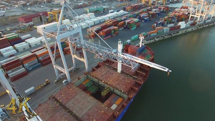 Trump puts 35% tariff on Canada, eyes 15%-20% tariffs for others