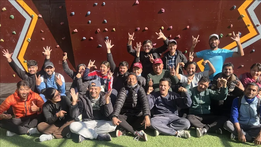 Nepal trains first cohort of deaf trekking guides