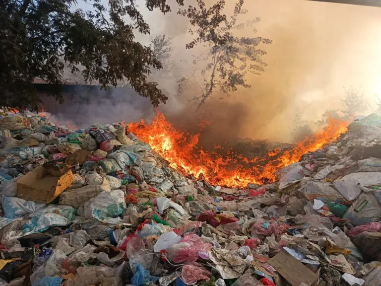 फोहर व्यवस्थापन केन्द्रमा आगलागी हुँदा ६७ लाख रुपैयाँको क्षति