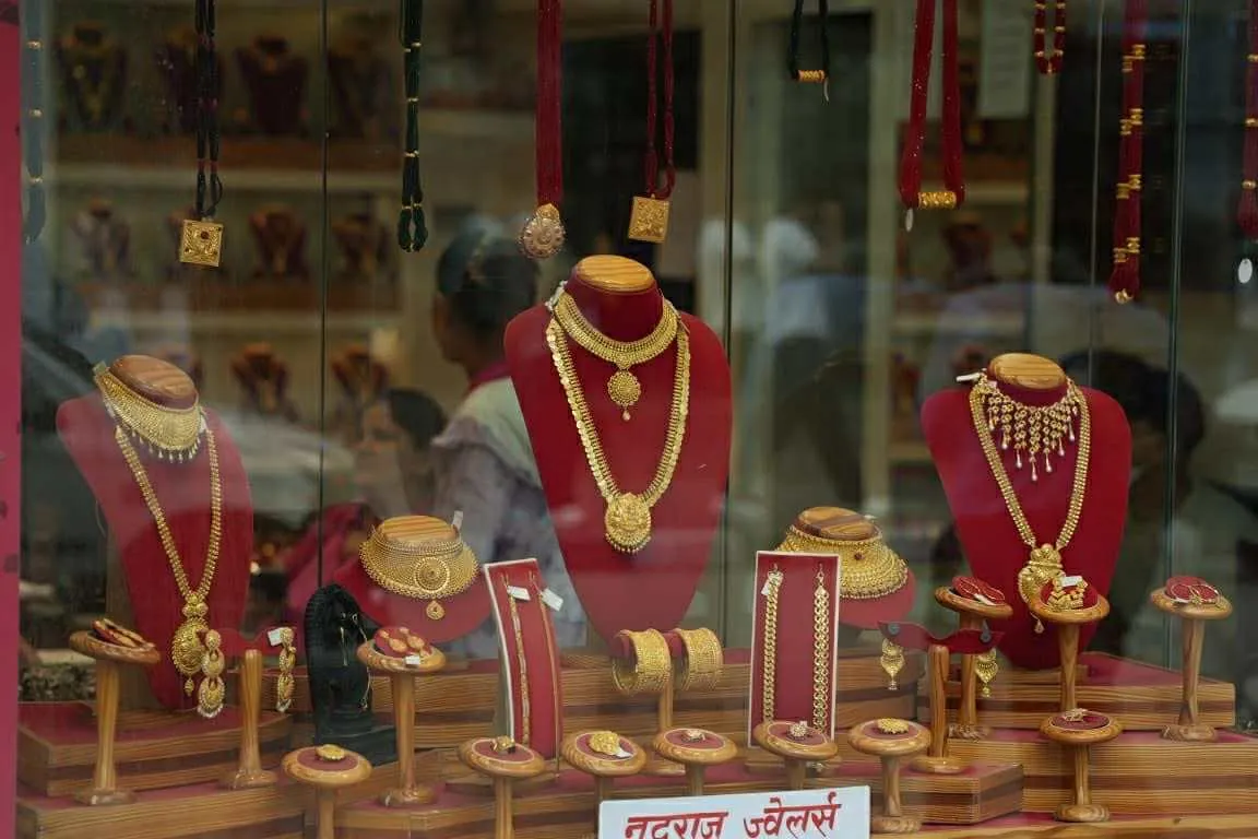 Gold prices continue to rise in Nepal