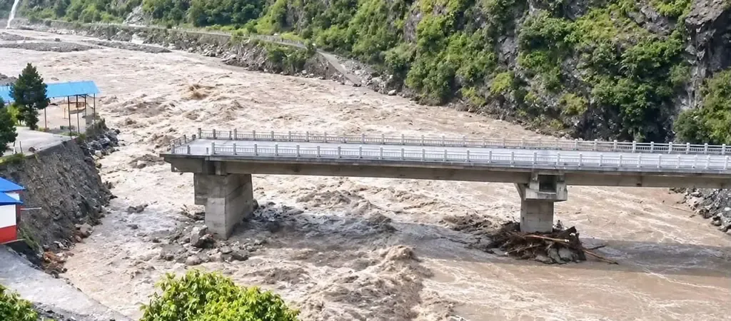 Dashain deliveries at risk as all three Nepal–China border crossings falter
