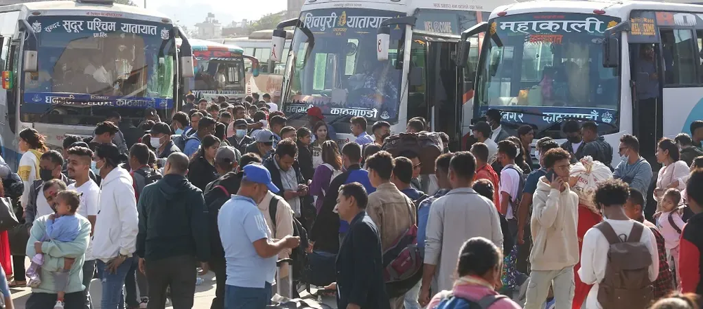 Dashain Travel Opens — Bus Bookings, Permit Relaxations and Fare Pledges for Returning Families